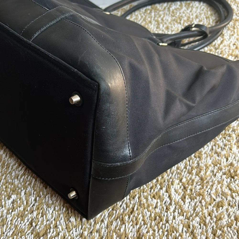 Coach - Picture 8 of 14